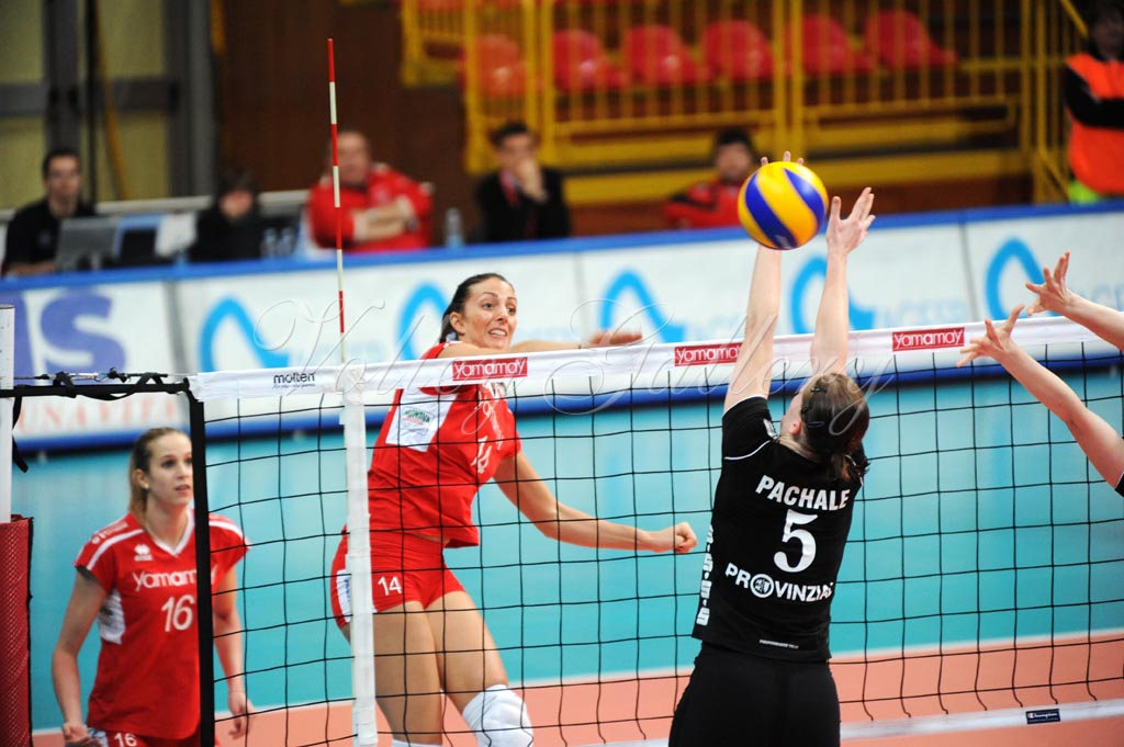 Yamamay Schweriner (30)